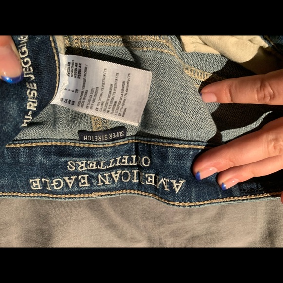 American Eagle Ripped Jeans - Picture 3 of 3